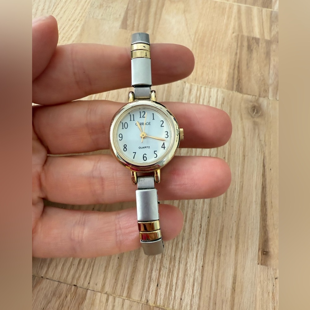 Carriage by Timex ladies two tone expansion bracelet watch NEW BATTERY